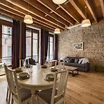 In | Grand T3 Esprit Loft - Апартаменты Лион
